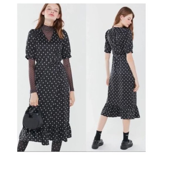 Urban Outfitters Dresses & Skirts - Urban Outfitters Boho Black White Floral Print Wrap Dress Midi Ruffle Hem Sz SP